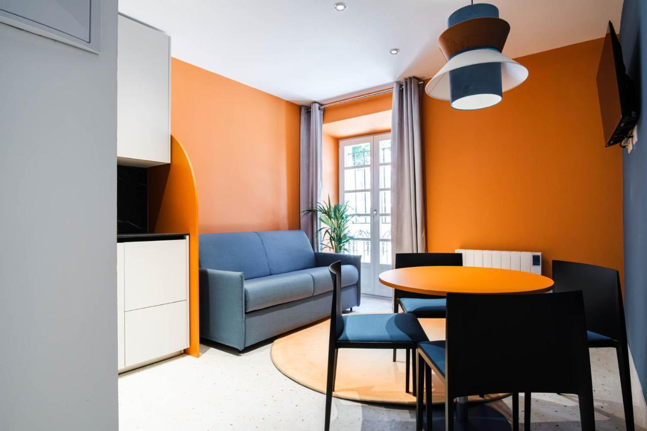 El Reloj Aparthotel