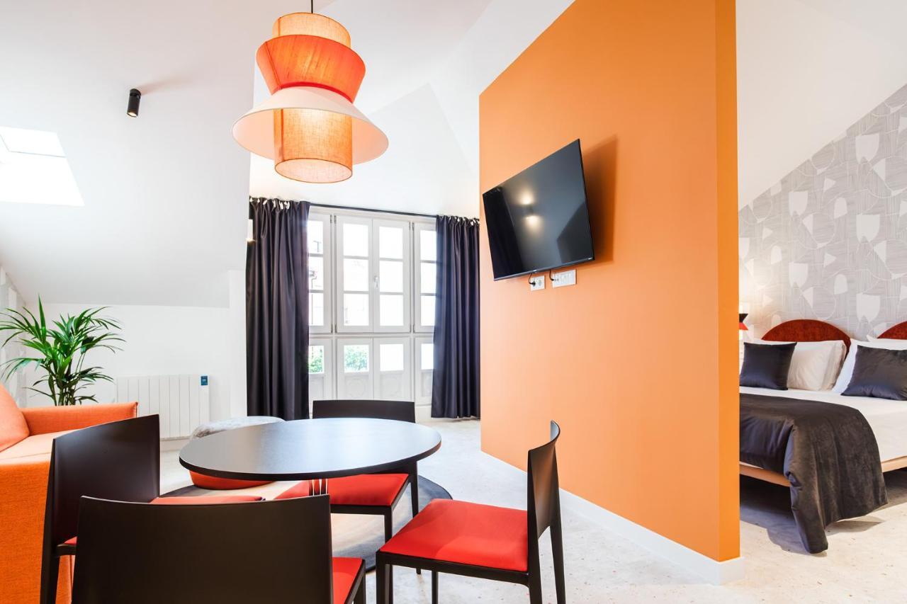 El Reloj Aparthotel